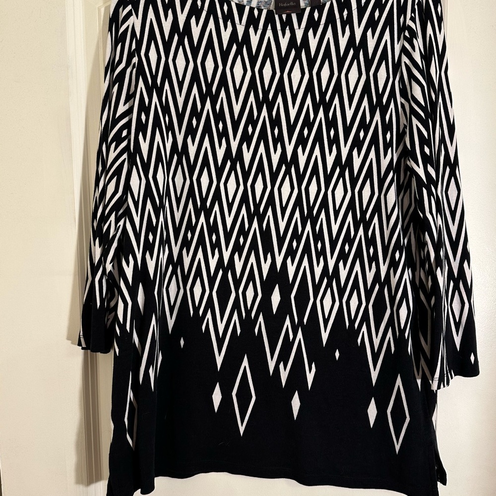 Rafaella Women's Black and White 3/4 Sleeve Asymmetrical Knit Top, Size L